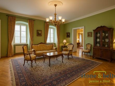 zamek-lzin-upraveno-ai.jpg | Prodej - historický objekt, 3 986 m²