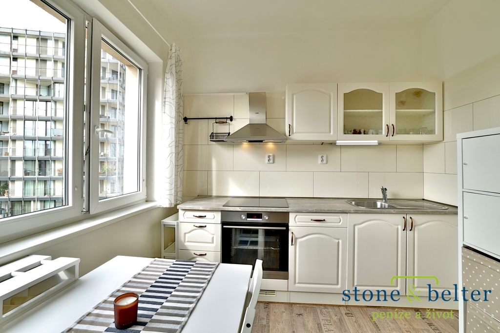 samostatná kuchyně