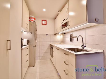 2-kk-smotlachova-kuchyne.jpg | Prodej bytu, 2+kk, 49 m²