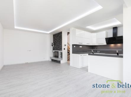  koutem | Prodej - dům/vila, 119 m²