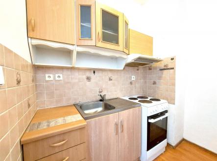 . | Prodej bytu, 1+kk, 33 m²