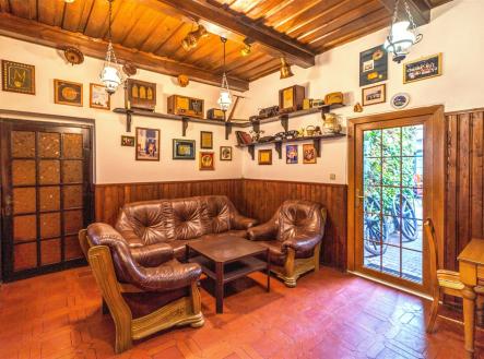 . | Prodej - restaurace, 592 m²