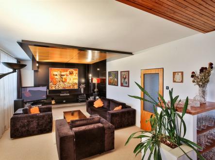 . | Prodej - dům/vila, 251 m²