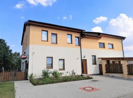 . | Pronájem bytu, 2+kk, 47 m²