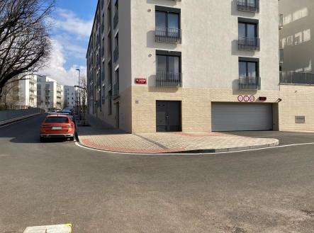 Pronájem - malý objekt/garáž