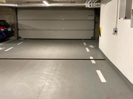 . | Pronájem - malý objekt/garáž