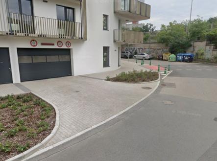 . | Pronájem - malý objekt/garáž