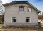 - dům/vila, 110 m²