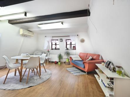 dsc-1850d.jpg | Prodej - dům/vila, 200 m²