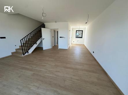 whatsapp-image-2025-04-07-at-09.29.43-4.jpeg | Prodej - dům/vila, 94 m²