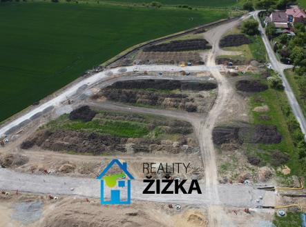 02 | Prodej - pozemek pro bydlení, 678 m²