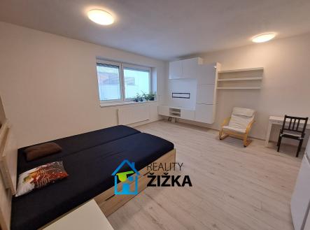 3 | Pronájem bytu, 1+kk, 34 m²