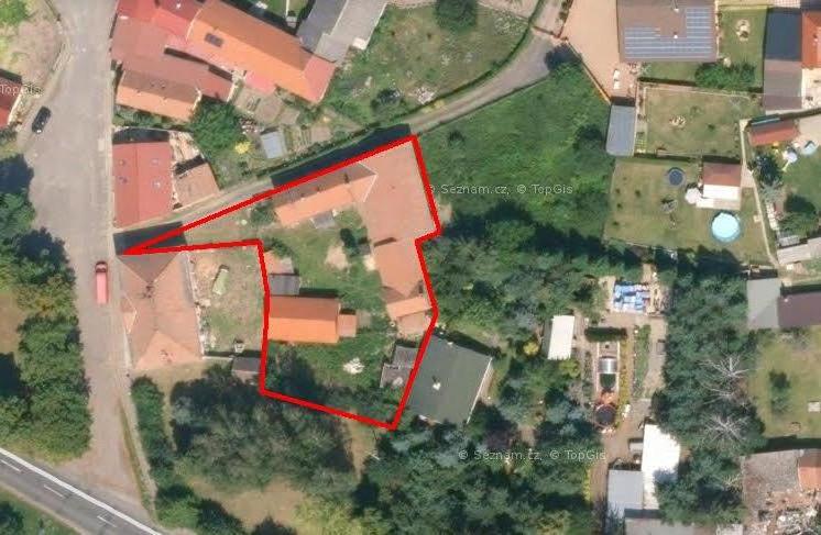 Celý pozemek