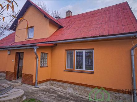 DSC02786.jpg | Prodej - dům/vila, 128 m²