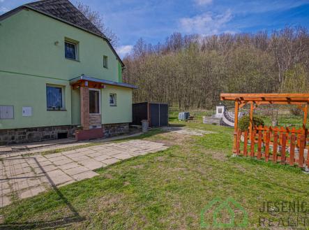 DSC05378.jpg | Prodej - dům/vila, 291 m²