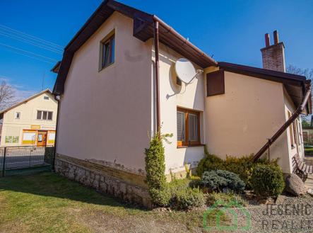 DSC07878.jpg | Prodej - dům/vila, 144 m²