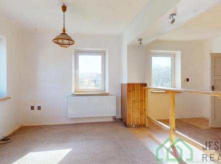 Byt-Pisecna-04172026_115347.jpg | Prodej bytu, 4+1, 90 m²