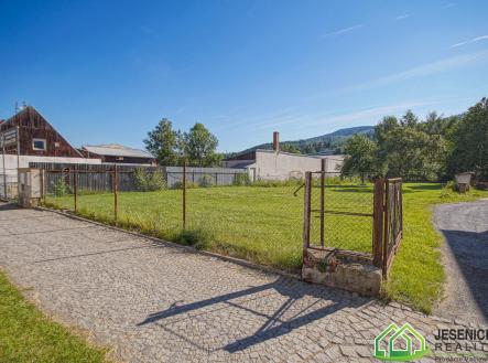 Prodej - pozemek pro bydlení, 1 071 m²