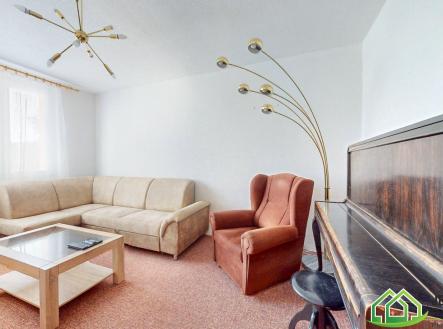 Byt-Jesenik-41-07012026_205009.jpg | Prodej bytu, 4+1, 74 m²