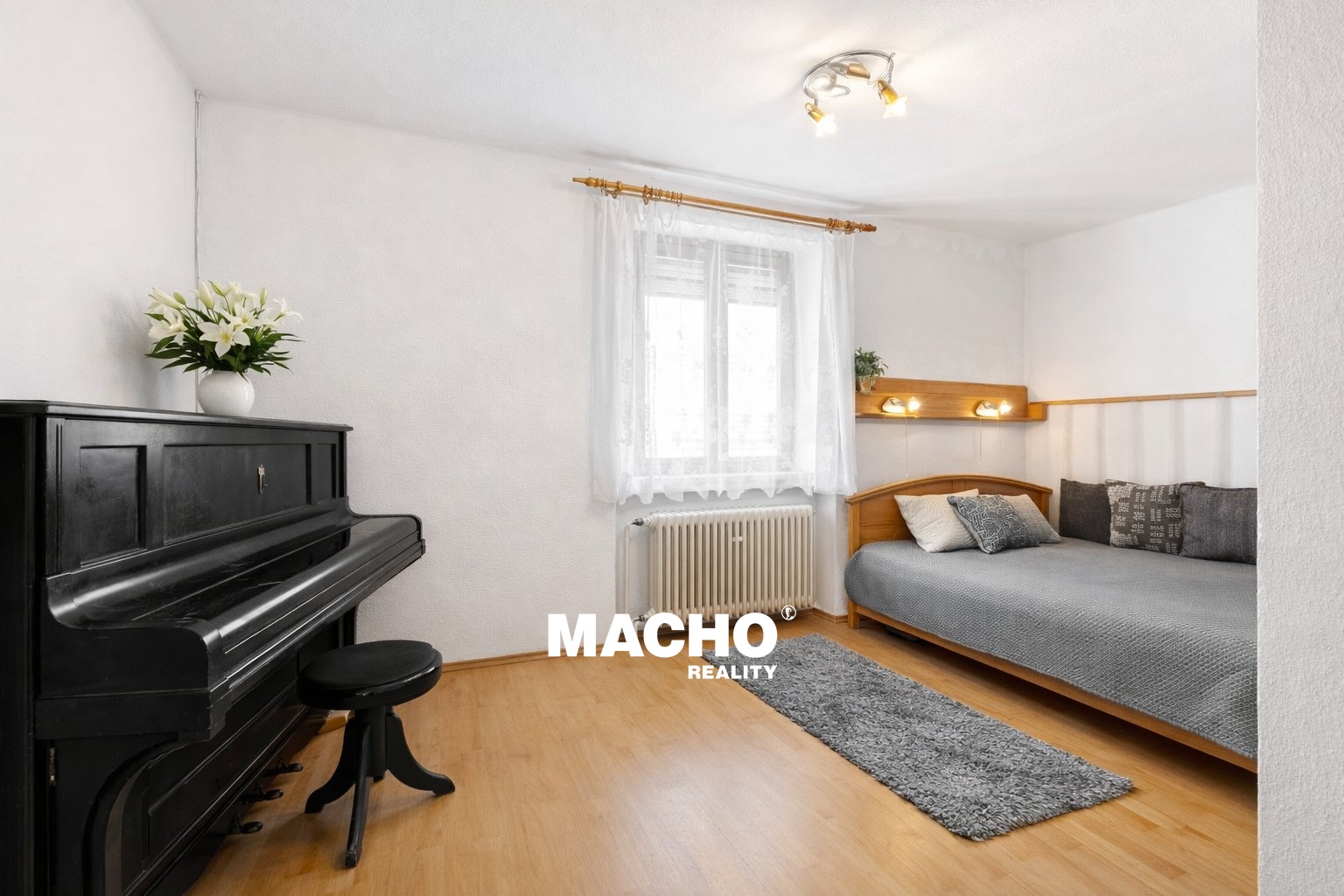 C0D094A7-6696-4DE4-B2A9-A5586DA17594