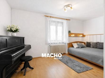 C0D094A7-6696-4DE4-B2A9-A5586DA17594 | Prodej - zemědělský objekt, 6 126 m²