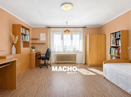 05E44516-CBAC-4D9A-96BD-7BFAB52B1790 | Prodej - zemědělský objekt, 6 126 m²