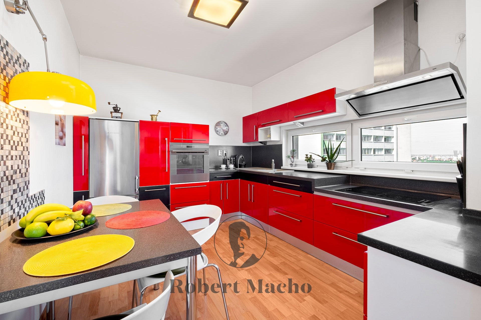 robert-macho-reality-prodej-bytu-v-stihlach-praha-04