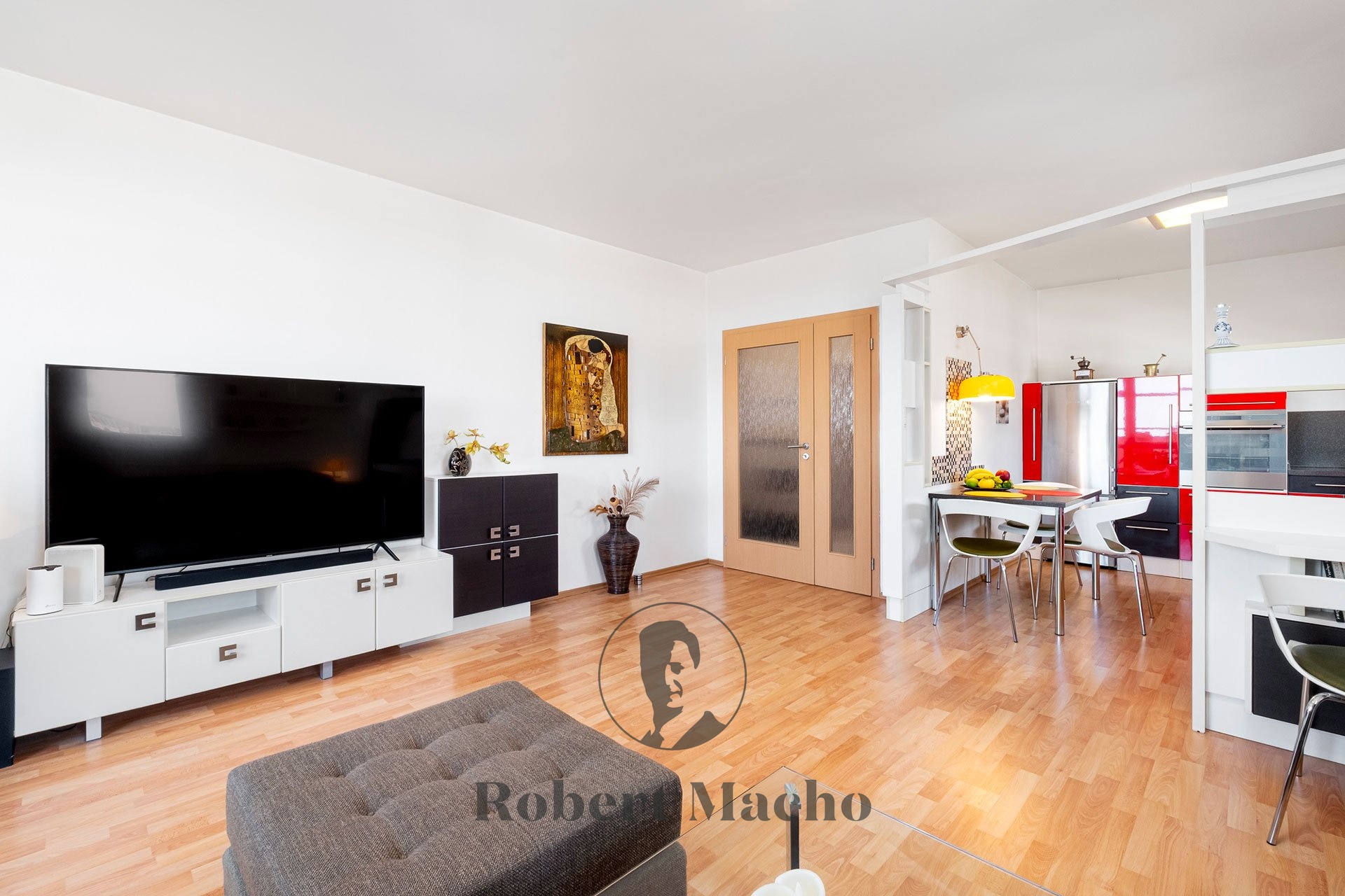 robert-macho-reality-prodej-bytu-v-stihlach-praha-01