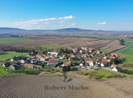 reality-robert-macho-prodej-pozemku-lazovice-09 | Prodej - pozemek pro bydlení, 1 220 m²