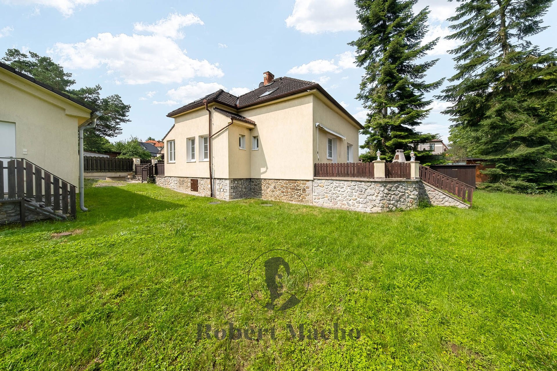 macho-reality-prodej-domu-cisovice-25