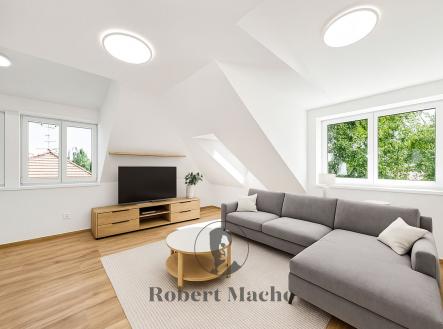 macho-reality-pronajem-bytu-5-kvetna-mnisek-02a | Pronájem bytu, 2+kk, 53 m²