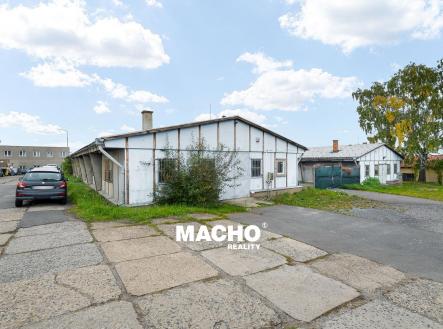 machoreality-pronajem-haly-chrastany-01 | Pronájem - komerční objekt, sklad, 588 m²