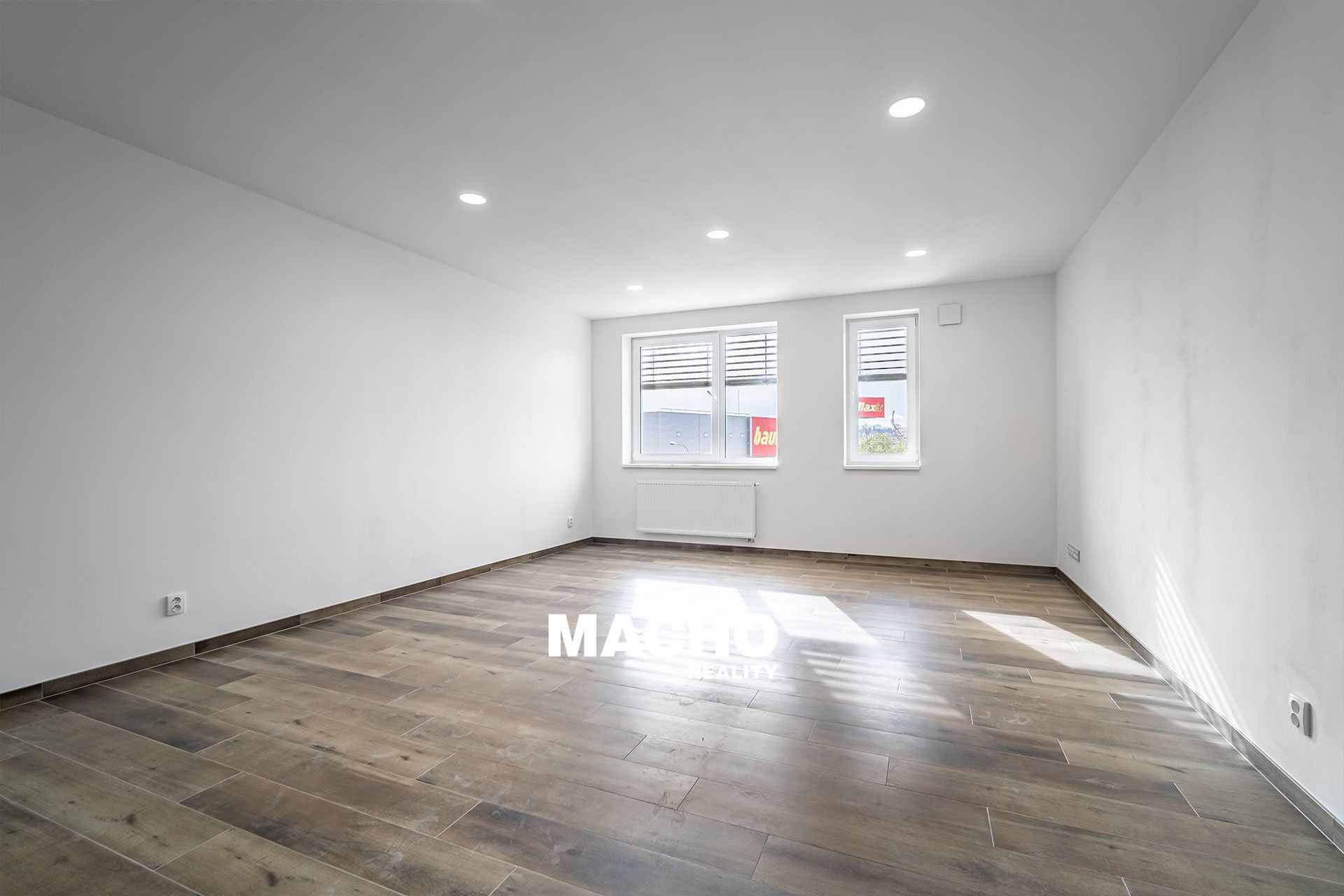 obert-macho-reality-pronajem-bytu-1kk-u-plynarny-praha-03