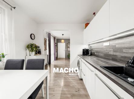 Prodej bytu, 3+kk, 70 m²