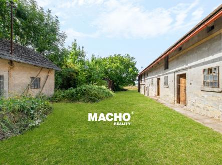 hotovo-13 | Prodej - zemědělský objekt, 2 763 m²