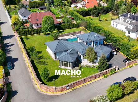 Prodej - dům/vila, 372 m²