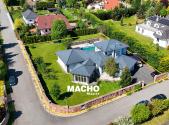Prodej - dům/vila, 372 m²