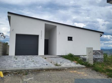 1 | Prodej - dům/vila, 206 m²