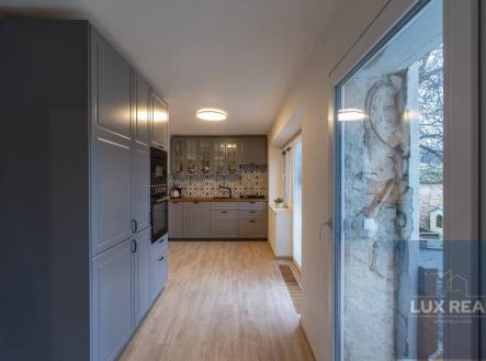 7 | Prodej - dům/vila, 145 m²