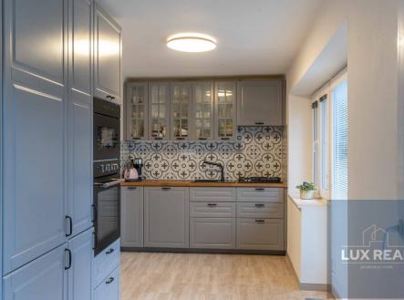 1 | Prodej - dům/vila, 145 m²