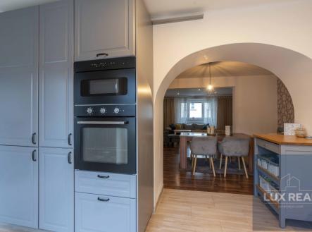3 | Prodej - dům/vila, 145 m²