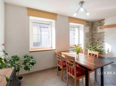 4 | Prodej - dům/vila, 160 m²