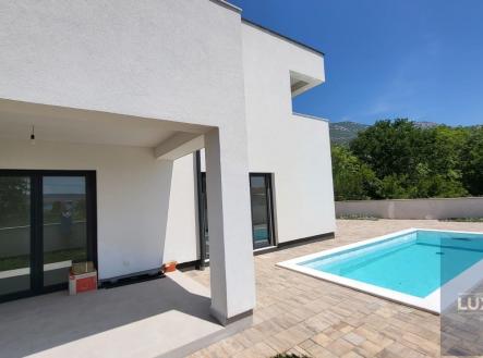 2 | Prodej - dům/vila, 250 m²