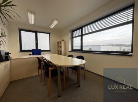 4 | Pronájem - kanceláře, 110 m²