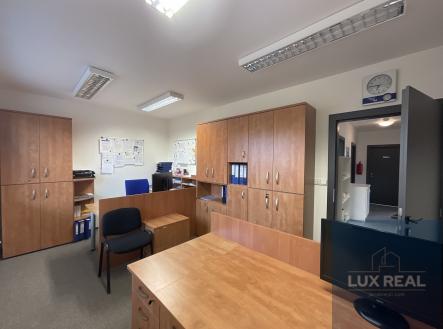 6 | Pronájem - kanceláře, 110 m²