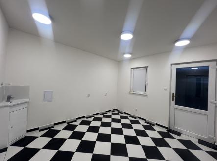 IMG_4869 | Pronájem - komerční objekt, jiný, 13 m²