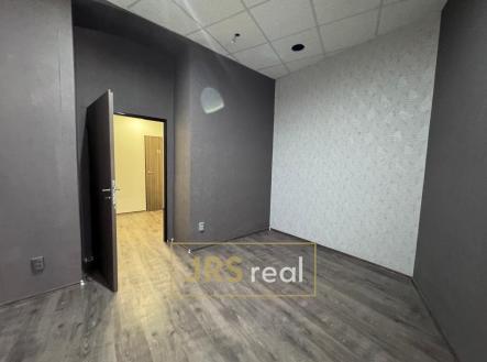 IMG-20250307-WA0011 | Pronájem - obchodní prostor, 74 m²