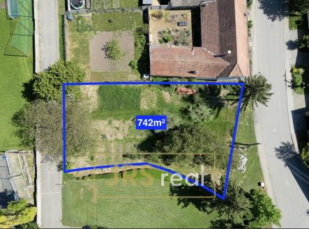 Snimek obrazovky 2025-05-06 v 18.18.41 | Prodej - pozemek pro bydlení, 742 m²