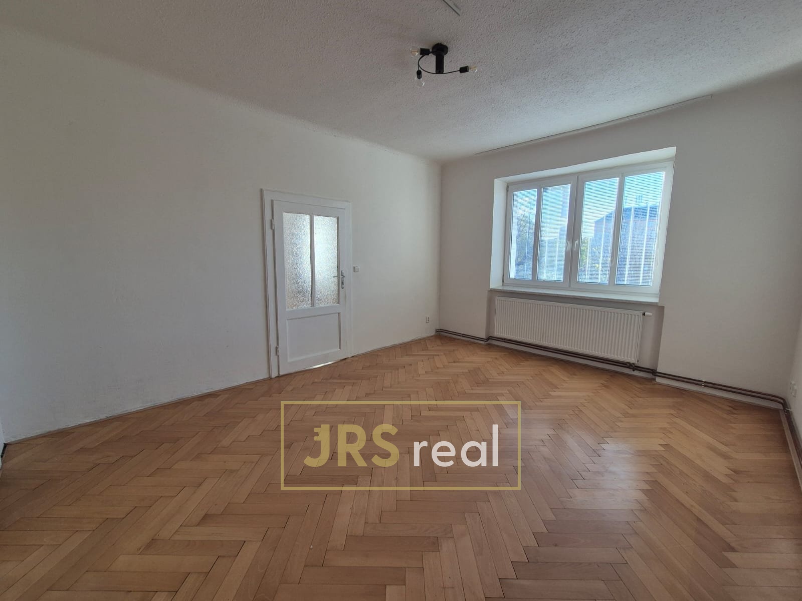 WhatsApp Image 2025-11-18 at 14.46.22