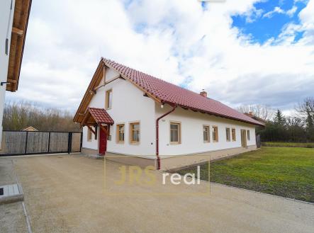 photo1 | Prodej - dům/vila, 187 m²